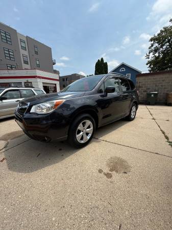 2014 Subaru forester 2.4i MANUAL 6 Speed! - $8,600 (Madison)63613833993219122