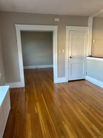 $2,750 / 2br - 1250ft2 - 2BRDM + bonus / 1BA in Watertown.  Top Floor Apartment w/2 car parking (Watertown)63699276487041122