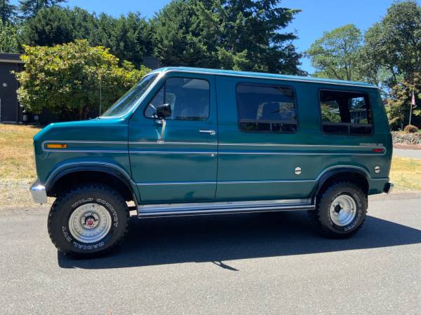 Furgón Ford 4x4 Econoline 150 SWB de 1978, corto, furgón corto, club wagon 4WD - $8.900 (Tacoma)63617398844675121
