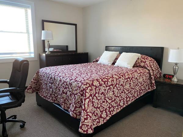 $650 / 1br - 550ft2 - Totalmente amueblado, Departamento de una habitación en tercer piso (Woburn)63699526241281123