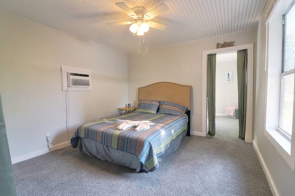 $149,900 / 2br - 900ft2 - Duplex remodelado en Biloxi listo para inversión de ingresos (Biloxi)63762052040833121