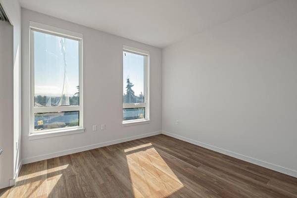 $1,725 / 421ft2 - Modern Lighting, Sky Tower, Island, Built-in Desk63995108735875120