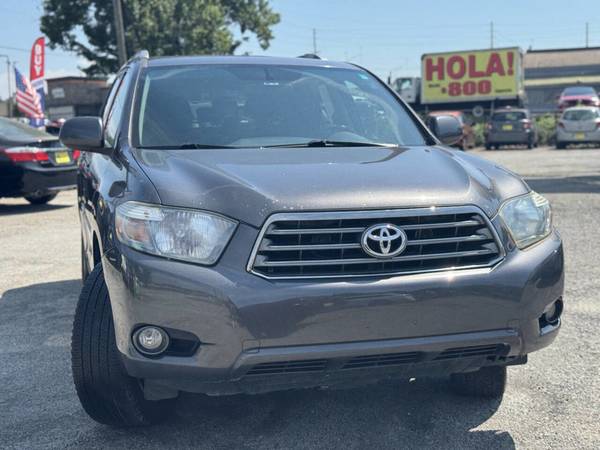 2008 TOYOTA HIGHLANDER*1500ABAJO* COMPRE AQUÍ PAGUE AQUÍ* SUV DE 3 FILAS - $1,500 (Gainesville GA)63620134142595123