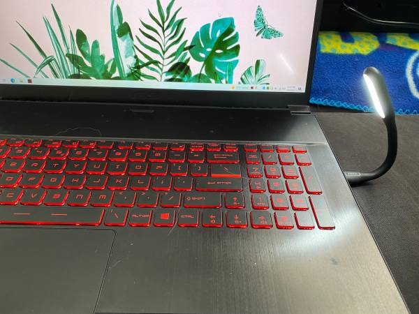 Laptop USB reading light 1