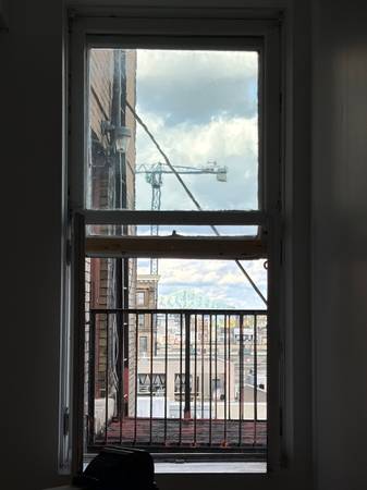 Old Montreal 1Bedroom Loft 5