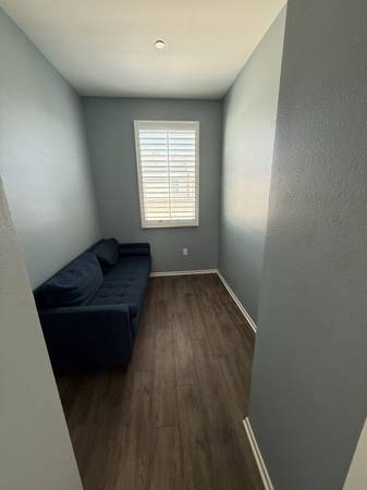$1600.00 / 1br - 400ft2 - 1 car garage space,private space and balcony access, Free gym, Pool/ja63621380315393121