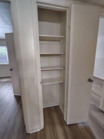 $1066.00 / 2br - 840ft2 - Vinyl Plank Flooring and Move In Special for this 2 Bedroom 1.5 Bath A63851971466755122