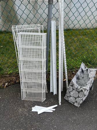 Free wire shelving 1