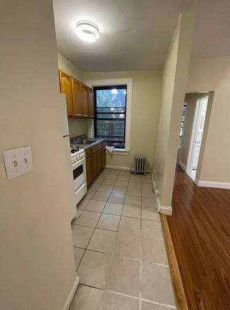 $1,500 / 2br - Apartamento encantador de 2 habitaciones en Concourse Village (10451)63689645752067122