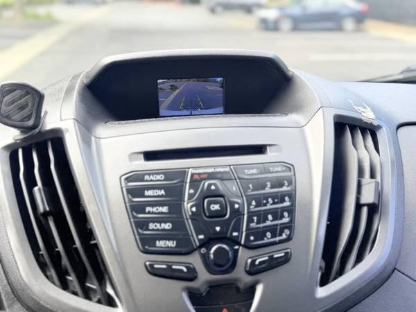 2018 Ford Transit 250 - Photo 13