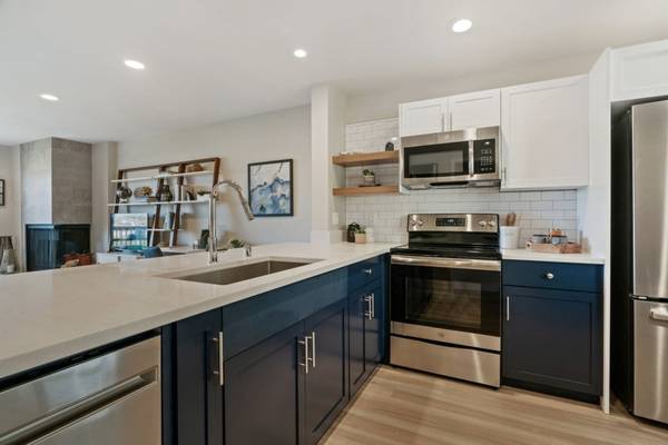 $5,362 / 2br - 1160ft2 - Persianas, 2H 2.5BA, En Mill Valley (mill valley)63695840246913121