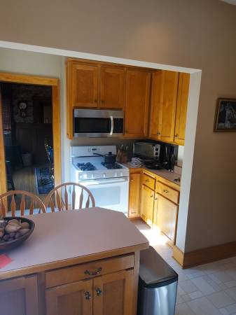 $1,000 / 2000ft2 - Rare Bedroom Opening in Uptown Deluxe Unit (Uptown / Lake Calhoun)64003959090562124