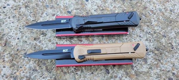 Smith & Wesson  AUTO OTF 1