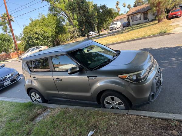 2015 kia soul - $1,950 (reseda)63623879675905122