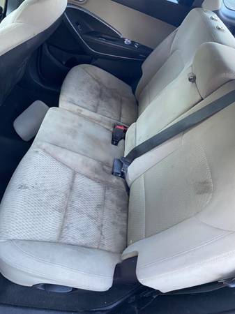 2015 hyundai Santa Fe GLS 3.3L AWD - $4,500 (Seattle)63617160271491124