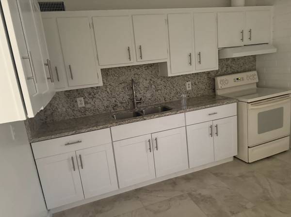 $1,150 / 2br - Se renta duplex 2bed 1 bath. For RENT63675014299905124