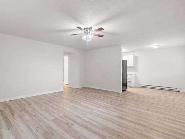 $1,500 / 2br - 838ft2 - Captivating 2 BR/1 BA with Playground & Pet-Friendly Community (Boise, Idaho)63981530700675120