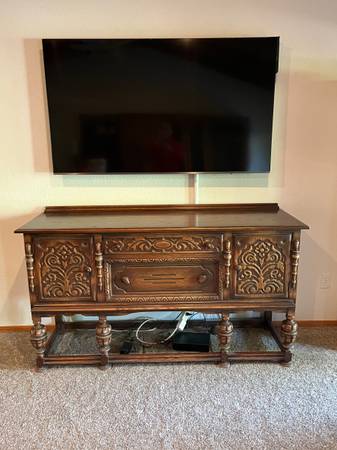 TV Stand Buffet Credenza 1