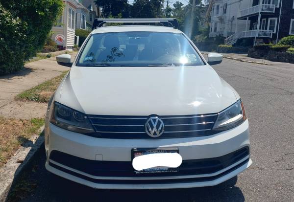 2017 Volkswagen Jetta SE - $9,500 (Medford, MA)63441284136963121