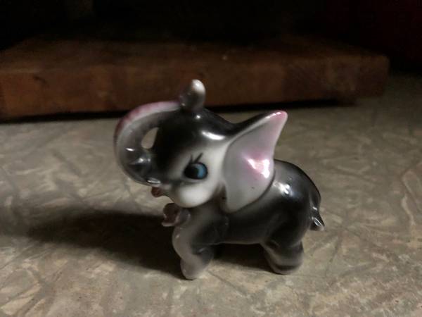 1950s tiny elephant figurine - "Dumbo"? 1