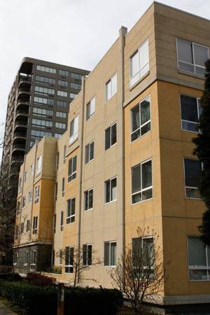 $1,300 / 470ft2 - Tate Mason 55+ Community Affordable Housing Studio Available (First Hill)64031310332289124