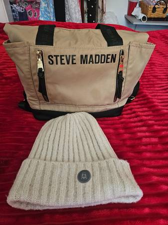 Steven Madden backpack purse with winter hat! 1