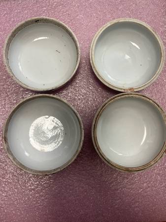 一对清代同治时期的粉彩五子夺魁纹圆形瓷盖盒- antiques - by owner