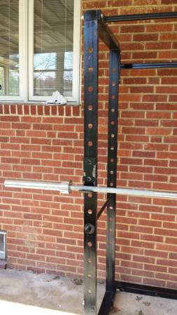 Squat cage, pulldown and more 1