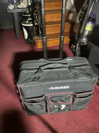 Tool bag 22 in. Pro Grade Rolling Tool Tote Bag 1