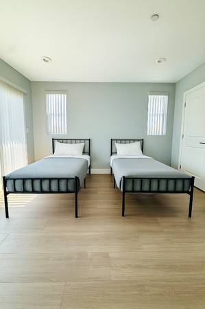 $900.00 / 1br - Welcome to Ostel | South Central — a modern, move-in-ready, all-inclus63998005443715120