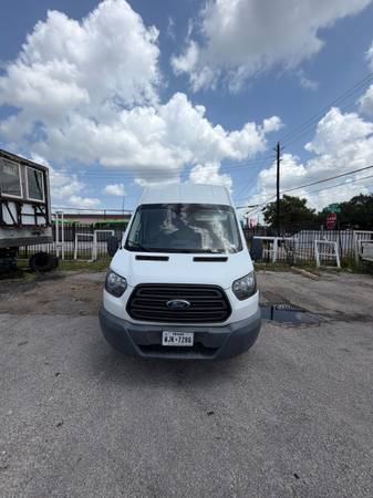 2018 Ford Transit 350 High - Photo 2