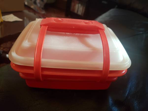 Vintage tupperware 1