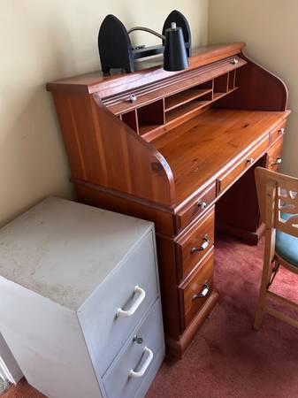 Desk 1