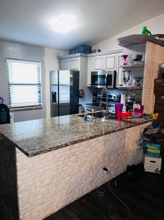 $330,000 / 2br - 952ft2 - FHA 2/2 Villa tiene estacionamiento para 4 autos en el camino de entrada (Deerfield beach)63825134609537121