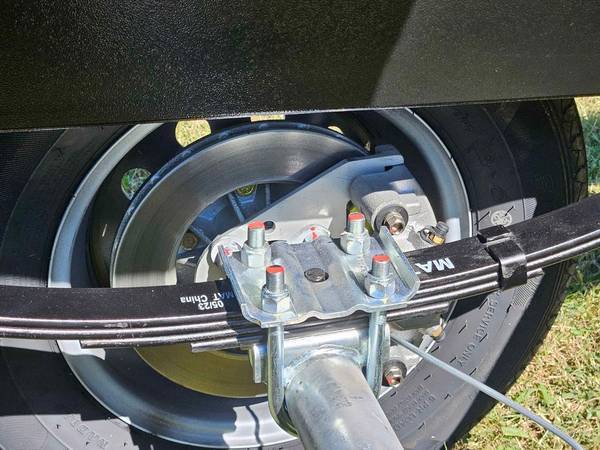 TODAYS SPECIAL!  --- 22 and 24ft  Tandem Axel Pontoon / Tritoon - $3,295 (Knoxville, TN 37924)63470661337475124