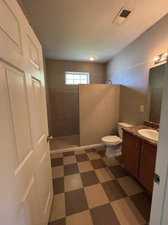 $1,799 / 3br - 1496ft2 - 3 bedroom #202 1 Month Base Rent Free/Credited App and Admin Fees (Asheville)64029374235778124