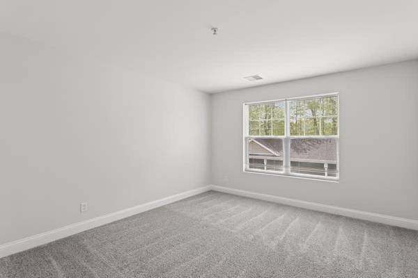 $2,390 / 2br - 1107ft2 - Patio/Balcony, Fully Equipped Kitchen, Pool (95 Filley St, Bloomfield, CT)63989074472578122