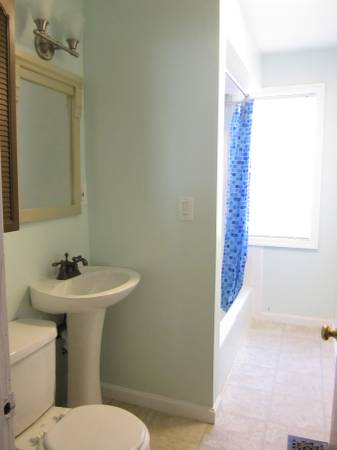 $925 -$925 Habitación amueblada en apartamento de 4-5 habitaciones/2 baños cerca de Union Sq. disponible 1/11/2025 (somerville)63856229761025124
