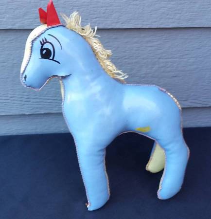 Caballo de peluche de tela encerada vintage, juguete para bebé, década de 1940 o 1950 - $10 (Tacoma)63471422089217120