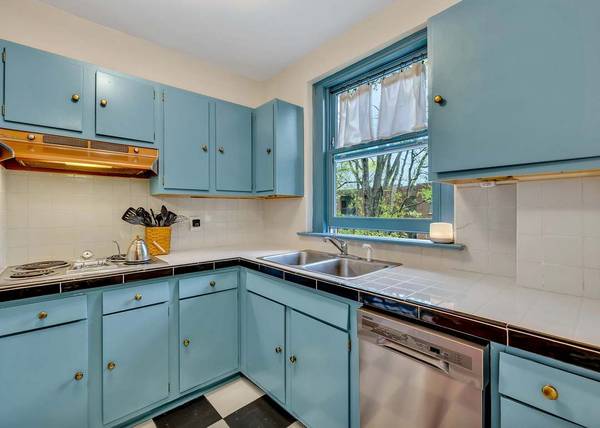 $1,080 / 1br - 585ft2 - Move in ready fabulous condo (Nashville)63680336484483124