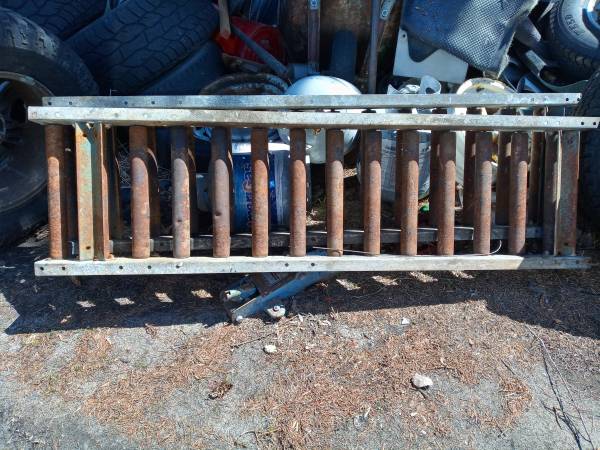 2 5' Metal Rollers 1