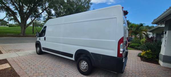 2016 Ram Promaster 3500 EXT, pocos kilómetros - $14,995 (Lake Worth)63489287357699123