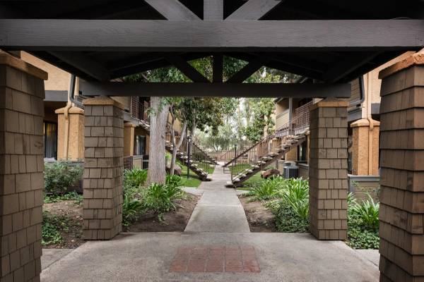 $2,495 / 2br - 980ft2 - 🚨 Time’s Ticking – Lock in Your 2BR Before Someone Else Does! (Scripps Ranch)63998604701186121