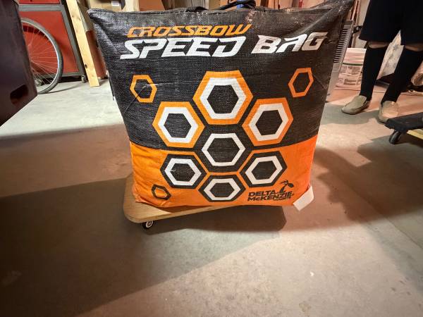 Crossbow speed bag target 1