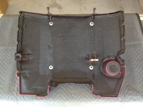 2010 Chevy Camaro Engine Cover - $40 (Lancaster)63471469933443124