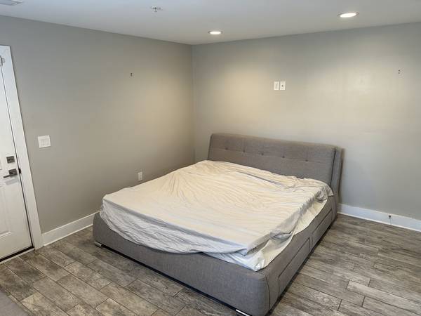 $1,375 / 3br - 240ft2 - Private bedroom with private bathroom (Washington)63822288879361121