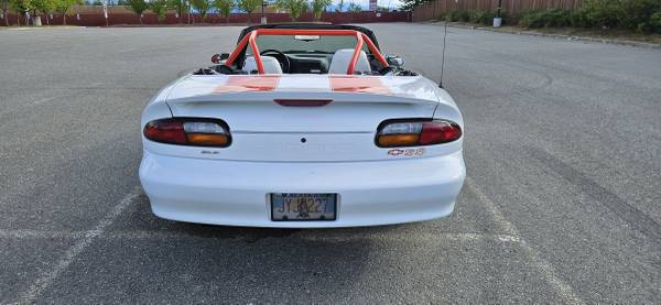 🔥1997 Chevrolet Camaro SS 30th Anniversary Convertible – ONLY 25K Miles! - $17,995 (Anchorage)63470608044673124