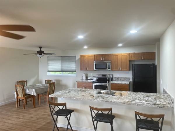 $3,650 / 3br - Furnished 3bed/3bath home (1 pet upon approval) (above (Kailua Kona)63939666026754123