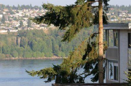 $1,872 / 1br - 703ft2 - Waterfront 1 Bedroom with Great Deal! (Gig Harbor)63808008517251123
