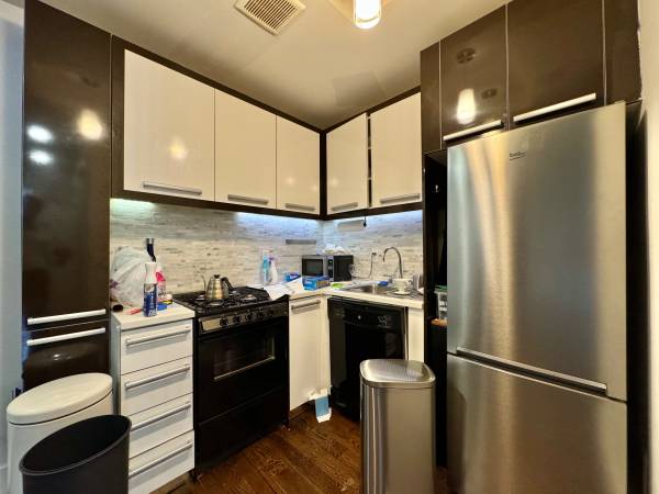$3,880 / 2br - Williamsburg - Beautiful 2 Bedroom - Stabilized - Laundry - No fee!! (Williamsburg)63788715097219124